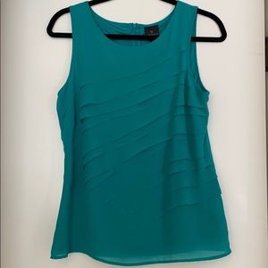 Sleeveless top